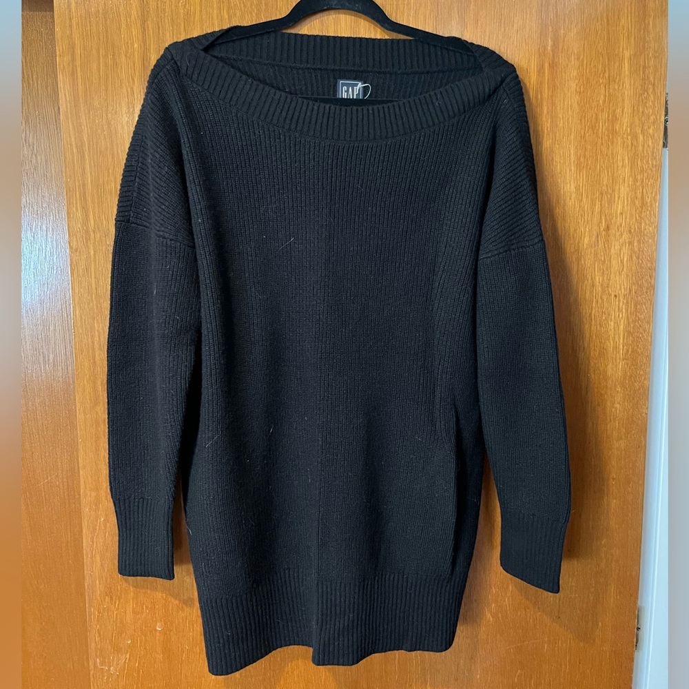 Black boat neck maternity sweater